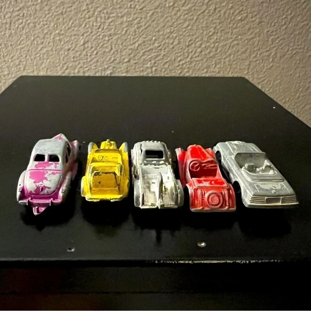 Vintage bundle of five all metal cars